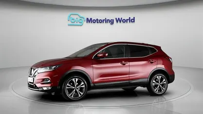 Used Nissan Qashqai N-Connecta 140 HP (102 kW) 2019 Red SUV