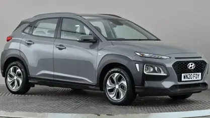 Używany Hyundai Kona SE 141 KM (103 kW) 2020 Szary SUV