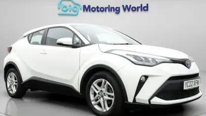 Used Toyota C-HR 122 HP (89 kW) 2022 White SUV
