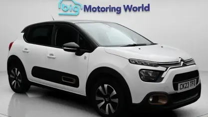 Używany Citroën C3 PureTech 83 KM (61 kW) 2023 Biały Hatchback