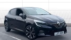 Black Used 2021 Renault Clio V SE Hatchback | £12,308 (Fair price)