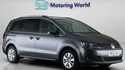 Usado VW Sharan SE 150 HP (110 kW) 2021 Cinzento Monovolume