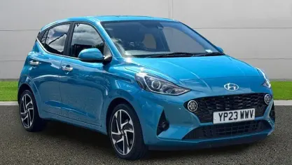 Used Hyundai i10 Premium 67 HP (49 kW) 2023 Blue Hatchback