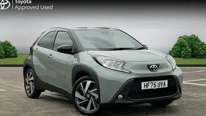 New Toyota Aygo X 72 HP (52 kW) 2025 Tarragon green bitone SUV