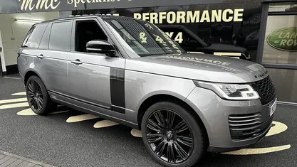 Used 2020 Land Rover Range Rover Vogue SUV | £31,999 (Fair price)