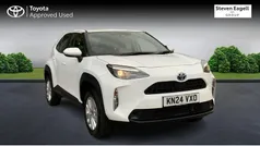 Used 2025 Toyota Yaris Hybrid Estate | £21,695 (Good price)