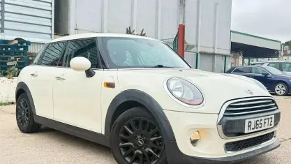 Used Mini ONE Hatch 102 HP (75 kW) 2015 White Hatchback