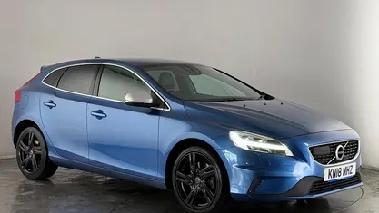 Blue Used 2018 Volvo V40 R-Design Pro Hatchback | £9,850 (Fair price)