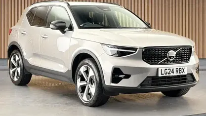 Used Volvo XC40 Plus 163 HP (119 kW) 2024 Silver SUV