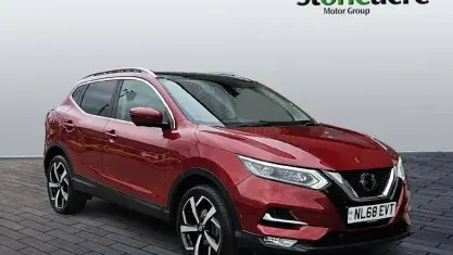 Used Nissan Qashqai Tekna 116 HP (85 kW) 2018 Red SUV
