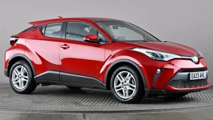 Used Toyota C-HR 122 HP (89 kW) 2023 Red SUV