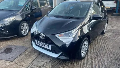 Used Toyota Aygo X-play 72 HP (52 kW) 2021 Black Hatchback