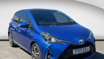 Usado Toyota Yaris Hybrid 101 HP (74 kW) 2020 Citadino