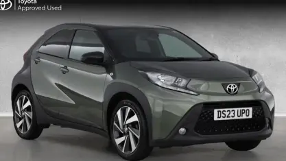Used Toyota Aygo X 72 HP (52 kW) 2023 Green SUV
