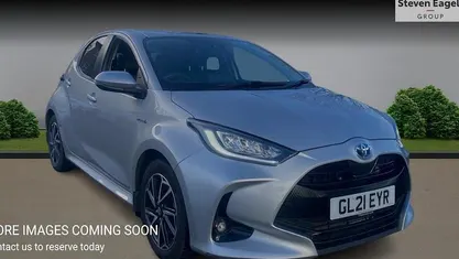 Used 2025 Toyota Yaris Hybrid Design Hatchback | £17,995 (Super price)