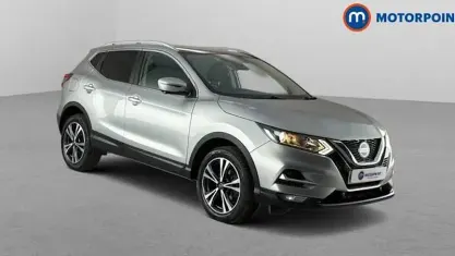 Used Nissan Qashqai N-Connecta 140 HP (102 kW) 2020 Silver SUV