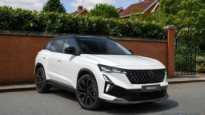 New Renault Austral Iconic Esprit Alpine 200 HP (147 kW) 2025 SUV