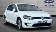 Pure white Used 2018 VW e-Golf Hatchback | £7,808 (Fair price)