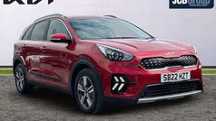 Red Used 2022 Kia Niro 2 SUV | £17,995 (Fair price)
