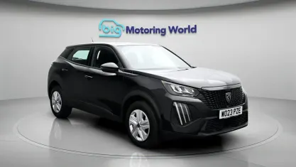 Begagnad Peugeot 2008 Active 101 HK (74 kW) 2023 Svart SUV