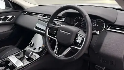 Used Land Rover Range Rover Velar R-Dynamic 249 HP (183 kW) 2022 Ostuni pearl white SUV