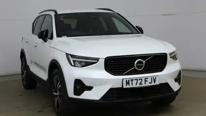 Used Volvo XC40 Plus 163 HP (119 kW) 2023 White SUV