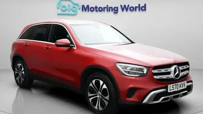 Usado Mercedes GLC220 194 HP (142 kW) 2020 Vermelho Carrinha