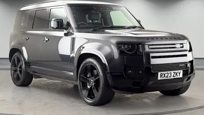 Used Land Rover Defender HSE Dynamic 300 HP (220 kW) 2023 Carpathian grey SUV