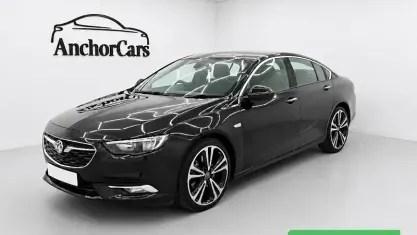 Usado Vauxhall Insignia SRi 174 HP (127 kW) 2020 Preto Citadino