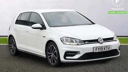 Used 2019 VW Golf VII R-line Hatchback | £17,899 (Good price)