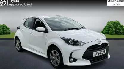 Used Toyota Yaris 116 HP (85 kW) 2024 White Hatchback