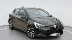 Black Used 2022 Renault Clio V Evolution Hatchback | £13,999 (Fair price)