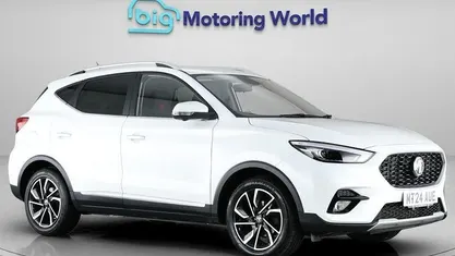 Used MG ZS Exclusive 111 HP (81 kW) 2024 White Hatchback