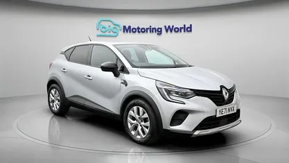 Used Renault Captur Iconic 91 HP (66 kW) 2021 Grey SUV