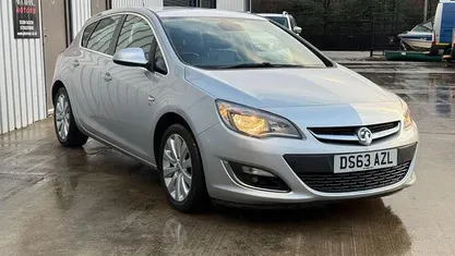 Used 2015 Vauxhall Astra Elite Hatchback | £6,995 (Fair price)