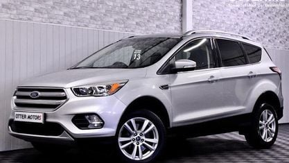 Usado Ford Kuga Zetec 120 CV (88 kW) 2019 SUV