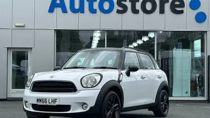 Begagnad Mini Cooper 122 HK (89 kW) 2016 Halvkombi