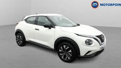 White Used 2025 Nissan Juke Acenta Premium SUV | £15,499 (Fair price)