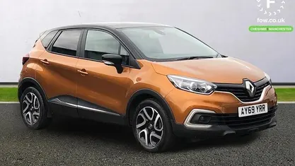 Used Renault Captur Iconic 131 HP (96 kW) 2019 Orange/black SUV