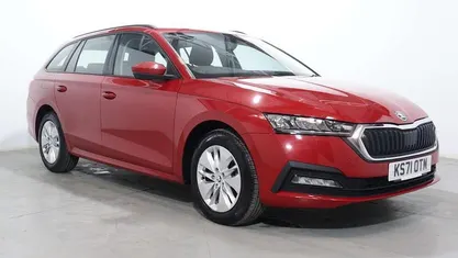 Used 2023 Skoda Octavia SE Technology Estate | £13,600 (Fair price)