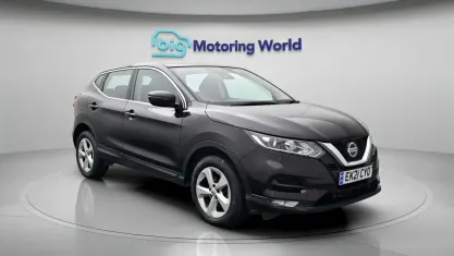 Used Nissan Qashqai Acenta Premium 140 HP (102 kW) 2020 Black SUV