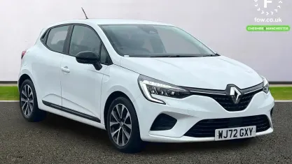 Used Renault Clio Evolution 90 HP (66 kW) 2022 White Hatchback