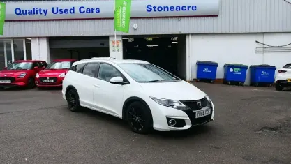 Used Honda Civic SR 120 HP (88 kW) 2015 White Estate