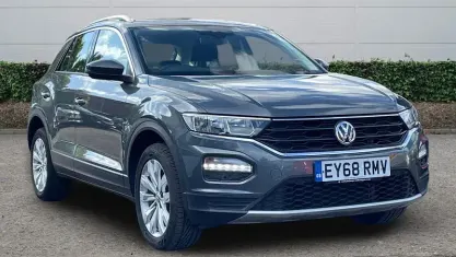 Used VW T-Roc SE 150 HP (110 kW) 2018 Grey SUV