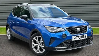 Used Seat Arona FR 110 HP (80 kW) 2023 Blue SUV