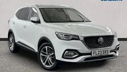 White Used 2022 MG HS Exclusive SUV | £15,226 (Fair price)