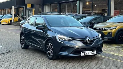 Used 2022 Renault Clio V Evolution Hatchback | £13,016 (Good price)
