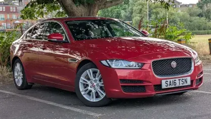 Used Jaguar XE Prestige 200 HP (147 kW) 2016 Sedan