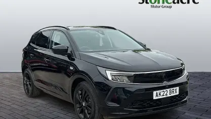 Used Vauxhall Grandland X SRi 131 HP (96 kW) 2021 Black SUV