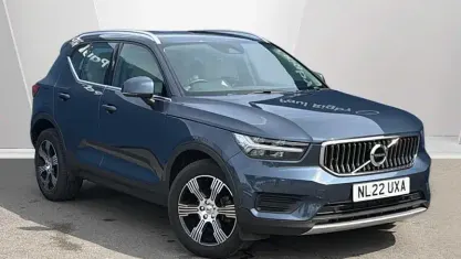 Käytetty Volvo XC40 Inscription 163 HP (119 kW) 2021 Katumaasturi